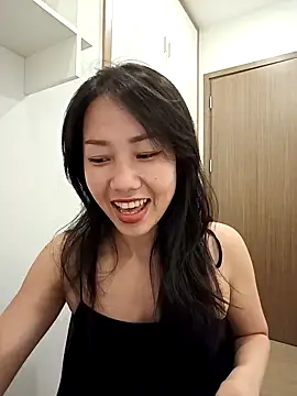 Sugar2k5 online show from December 18, 1:56 pm