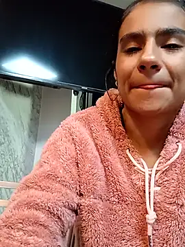 Leslly  online show from September 26, 11:20 pm