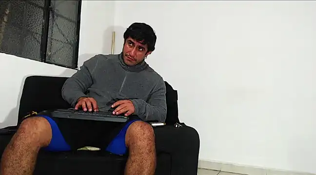 Snapshot of willian_m777 chatting on December 21, 5:03 am willian m777 online show from December 21, 5:03 am