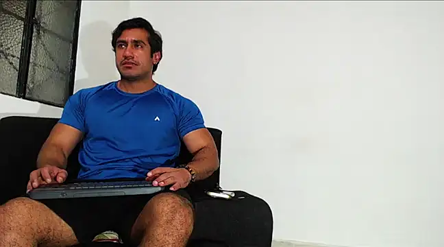 Snapshot of willian_m777 chatting on January 1, 12:32 am willian m777 online show from January 1, 12:32 am