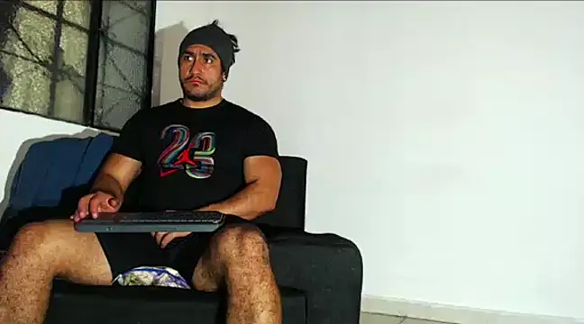 Snapshot of willian_m777 chatting on January 16, 5:42 am willian m777 online show from January 16, 5:42 am