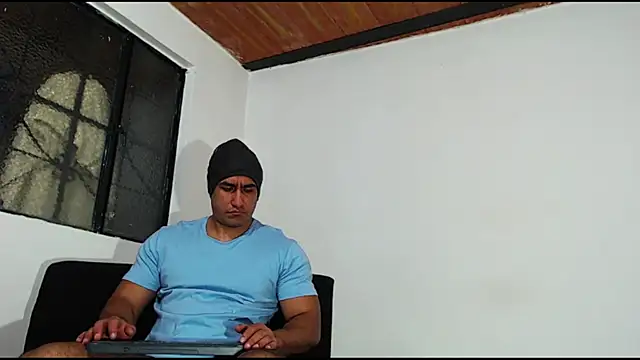 Snapshot of willian_m777 chatting on January 23, 11:47 pm willian m777 online show from January 23, 11:47 pm