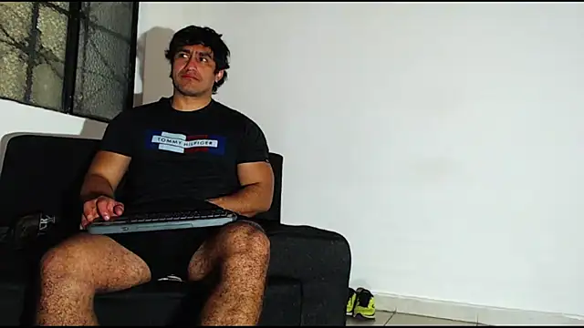 Snapshot of willian_m777 chatting on January 25, 3:30 am willian m777 online show from January 25, 3:30 am