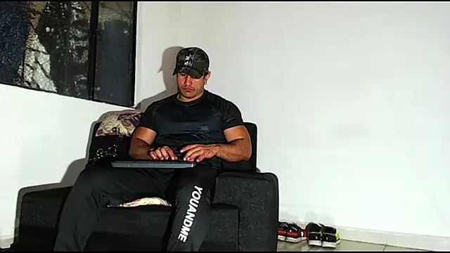 Snapshot of willian_m777 chatting on February 21, 3:56 am willian m777 online show from February 21, 3:56 am