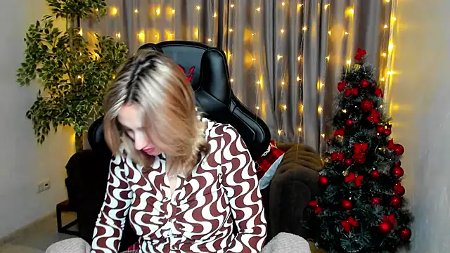 Sinty Noria online show from December 28, 1:08 am