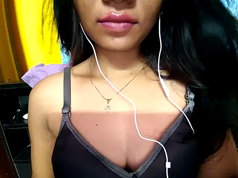 Snapshot of cutesoma2 chatting on July 14, 10:15 pm cutesoma2 online show from July 14, 10:15 pm