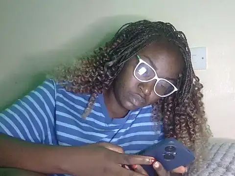 Snapshot of Sexy_racy_rebel_ chatting on November 27, 6:32 pm Sexy racy rebel online show from November 27, 6:32 pm