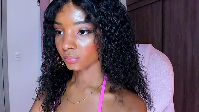 Snapshot of alikahouston4 chatting on August 5, 6:11 pm alikahouston4 online show from August 5, 6:11 pm
