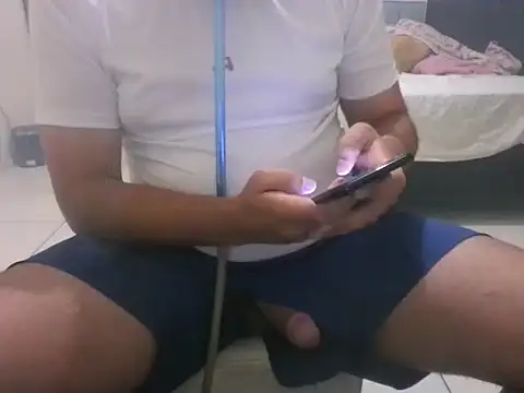 Snapshot of pauzudoxxs chatting on December 20, 7:21 pm pauzudoxxs online show from December 20, 7:21 pm