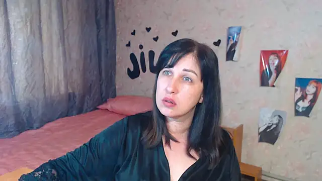 JillStevens online show from September 18, 11:45 am