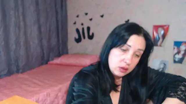 Snapshot of JillStevens chatting on October 4, 10:24 am JillStevens online show from October 4, 10:24 am