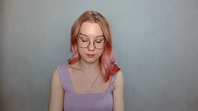 cindi hot online show from December 6, 1:22 pm