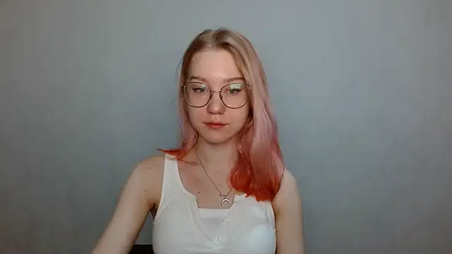 cindi hot online show from December 11, 8:04 am