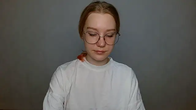 cindi hot online show from December 27, 9:06 am