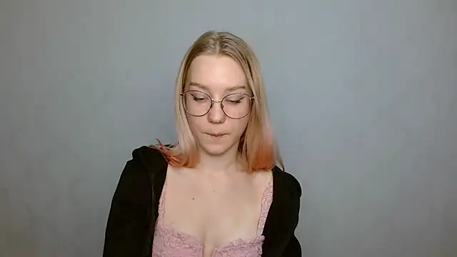 cindi hot online show from January 4, 12:27 pm