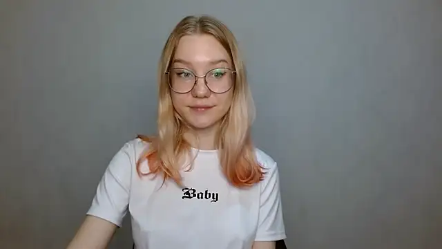 cindi hot online show from January 13, 1:17 pm