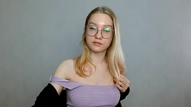 cindi hot online show from February 22, 12:51 pm