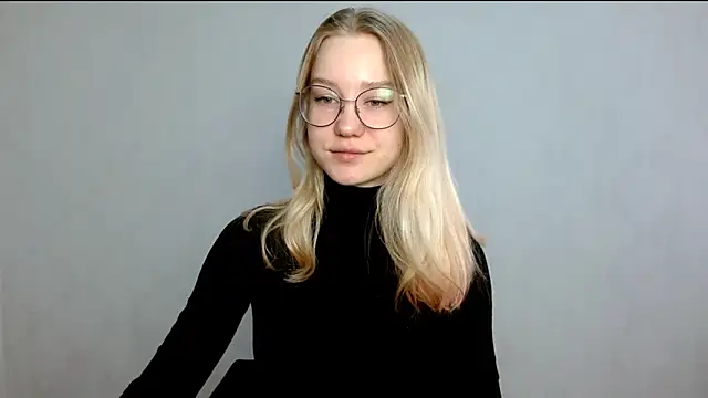 cindi hot online show from March 6, 8:30 am