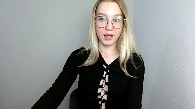 cindi hot online show from March 14, 11:12 am