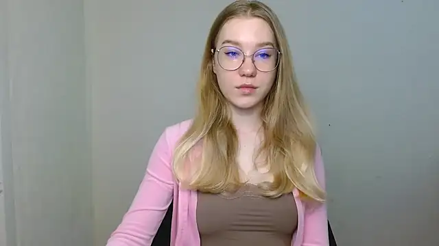 cindi hot online show from March 29, 10:15 am