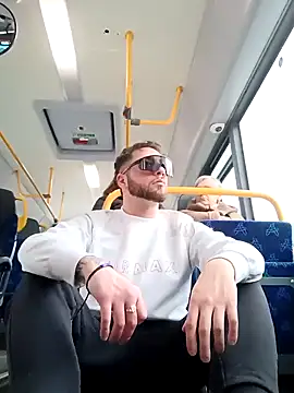 1ninefellababy online show from March 9, 12:53 pm