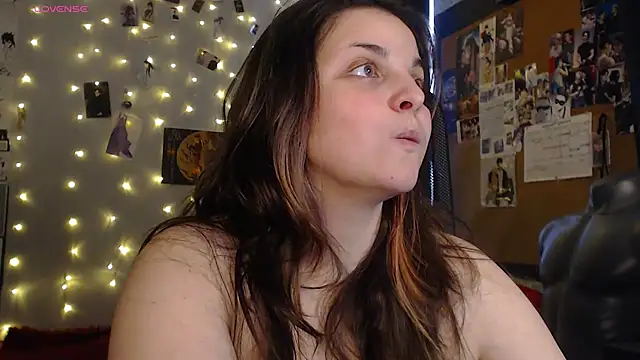 Saya sweet online show from October 12, 9:41 am