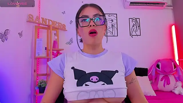 EmillySanders online show from July 2, 10:27 pm