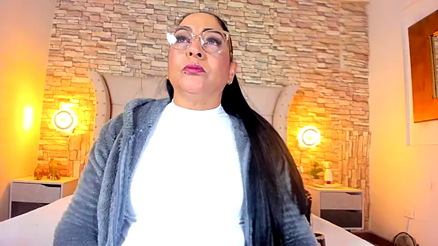 Gina Myers online show from October 1, 12:22 pm