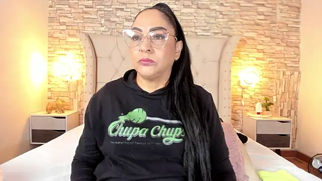 Gina Myers online show from October 3, 12:24 pm