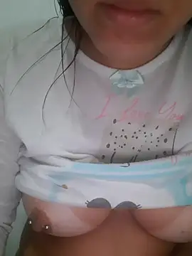 Snapshot of AmandaS2k chatting on November 12, 6:19 pm AmandaS2k online show from November 12, 6:19 pm