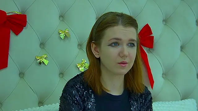 LessySmith online show from January 4, 4:22 pm