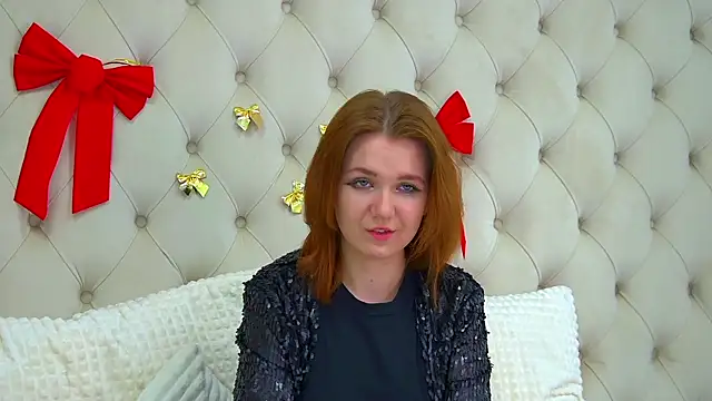 LessySmith online show from January 4, 7:23 pm