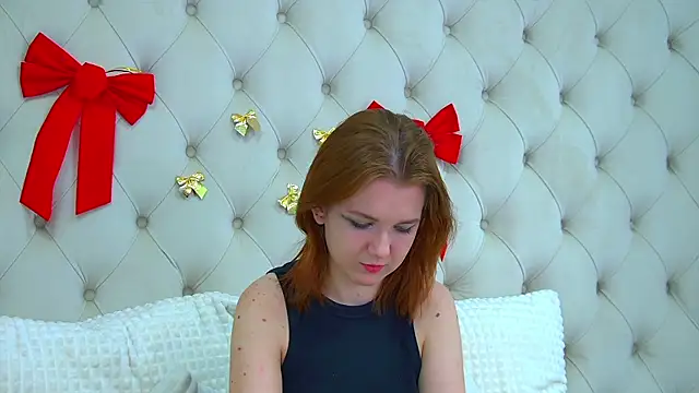 LessySmith online show from January 5, 1:35 am