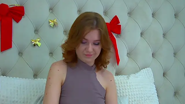 LessySmith online show from January 6, 8:28 pm