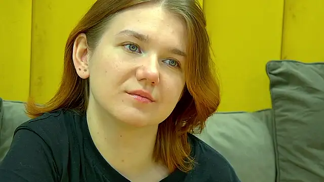 LessySmith online show from November 14, 4:28 pm