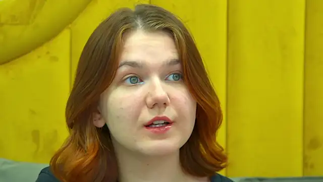 Snapshot of LessySmith chatting on February 27, 4:51 pm LessySmith online show from February 27, 4:51 pm