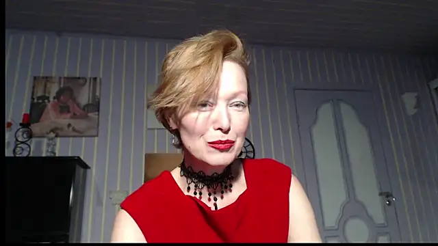 Marquise555 online show from December 3, 5:55 pm