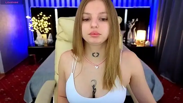 Lexi Si online show from December 19, 7:04 am