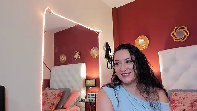 jessi lovers online show from February 7, 10:20 pm