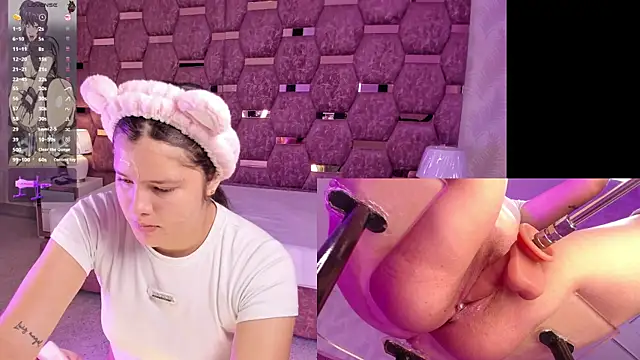 Trianna   online show from November 20, 1:44 pm