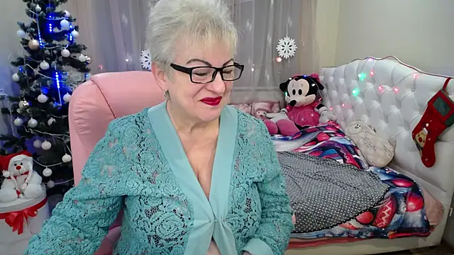 KayleSmoll online show from December 27, 7:24 pm
