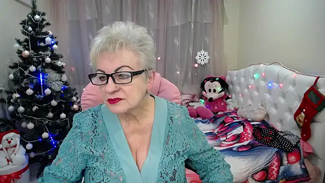 KayleSmoll online show from December 28, 7:22 pm