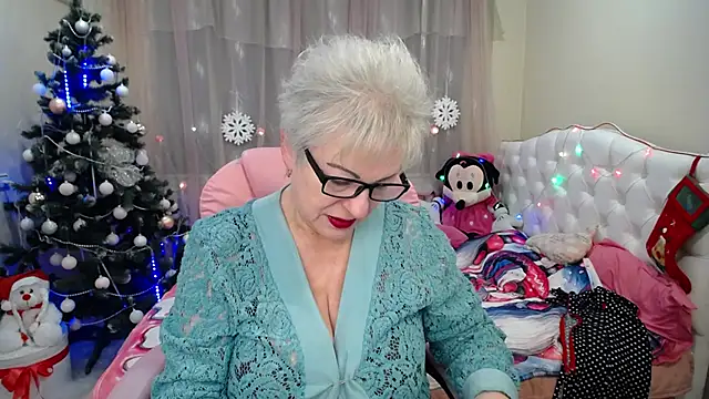 KayleSmoll online show from December 30, 7:21 pm