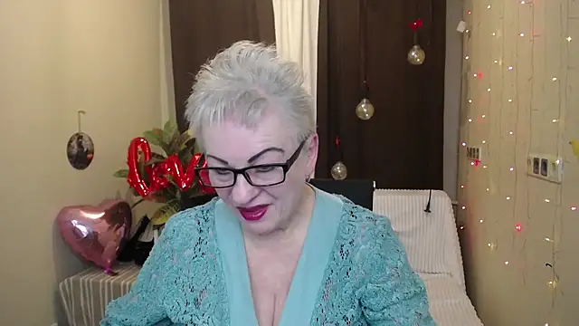 KayleSmoll online show from February 15, 7:28 pm