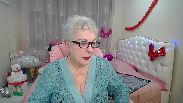 KayleSmoll online show from March 12, 1:36 am