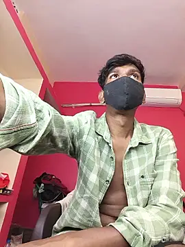 richardjames95 online show from July 3, 6:58 pm