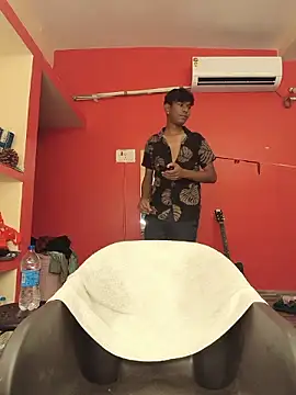 richardjames95 online show from July 20, 12:51 pm
