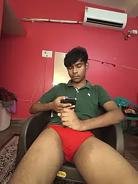 richardjames95 online show from July 27, 9:38 am