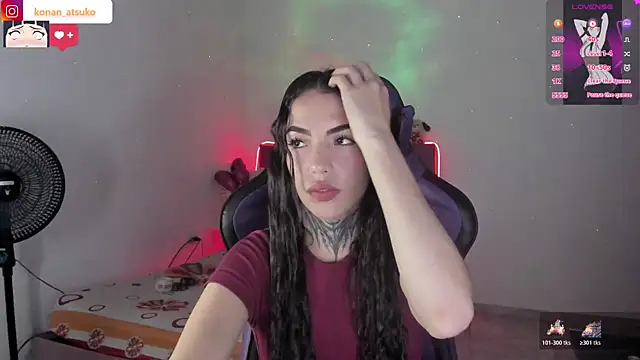 Snapshot of Alice_ch1 chatting on March 27, 11:37 pm Alice ch1 online show from March 27, 11:37 pm