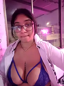 Sofythom1 online show from January 27, 3:47 am